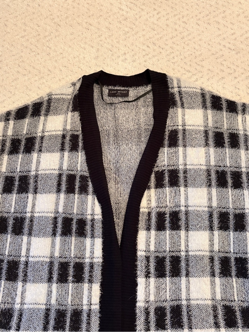 Lane Bryant Open Front Black White Plaid Cardigan Sweater Fuzzy Eyelash Size 4X - Picture 8 of 13